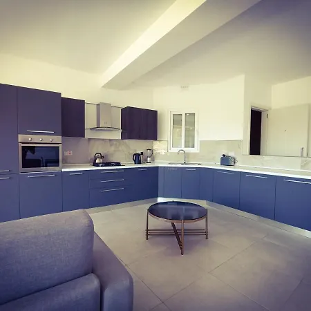 The Grove No. 7 * Xagħra